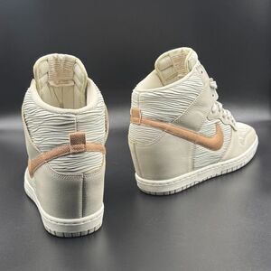 Wmns Nike Dunk Sky High Wedge 'Light Bone Metallic Red Bronze'